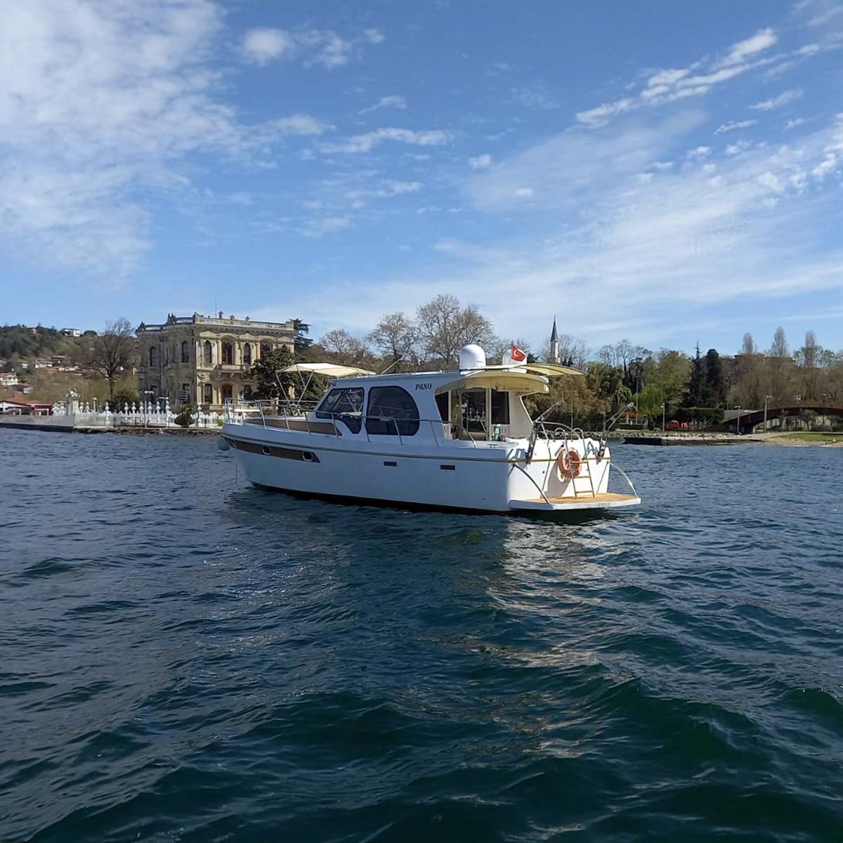 Pano-istanbul-tur-tekne_008 https://www.okyanusmarinyatcilik.com.tr/wp-content/uploads/2024/05/Pano-istanbul-tur-tekne_008.jpg